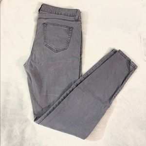 Gray Skinnies
